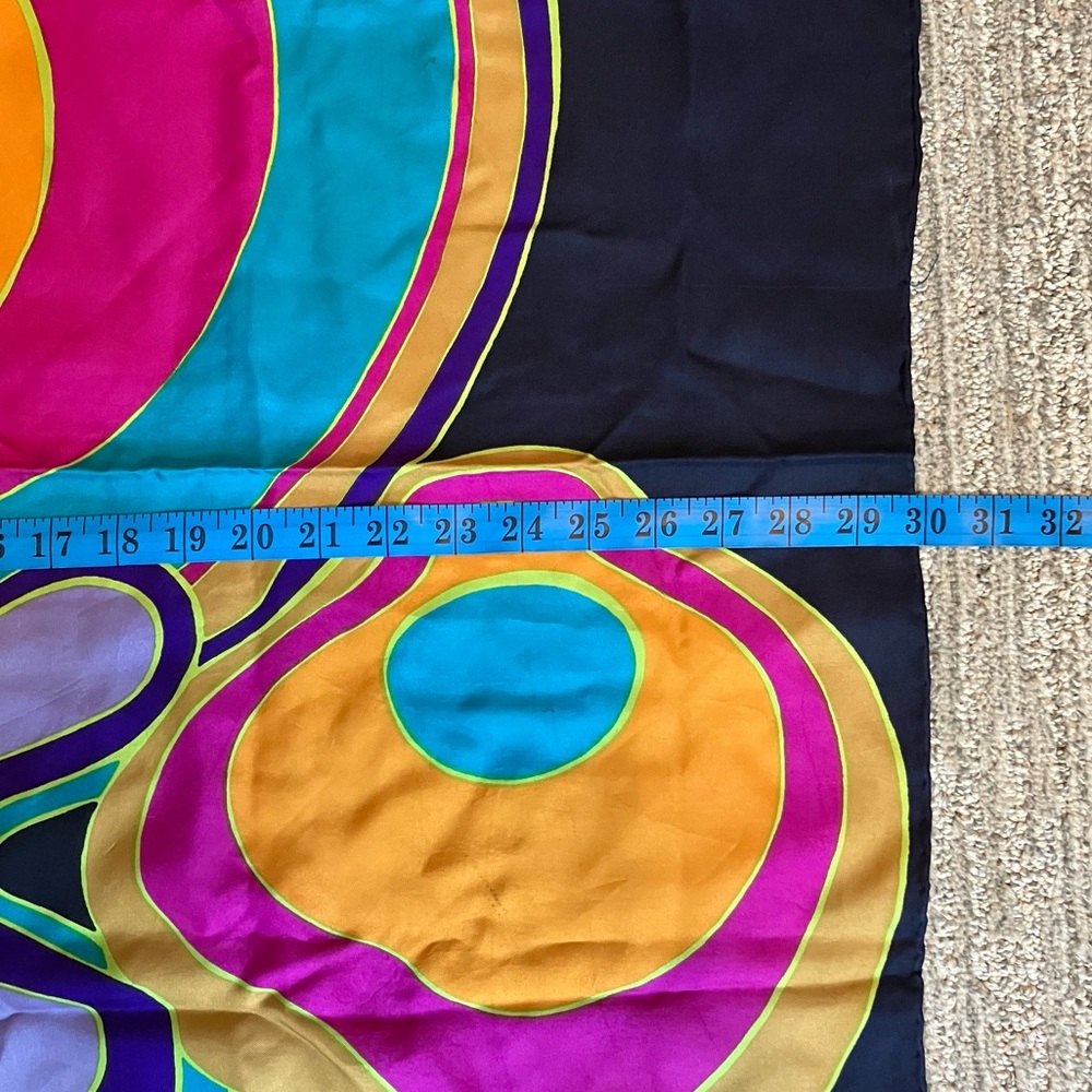 Vintage erre square scarf with funky 1960s feel - Picture 5 of 8